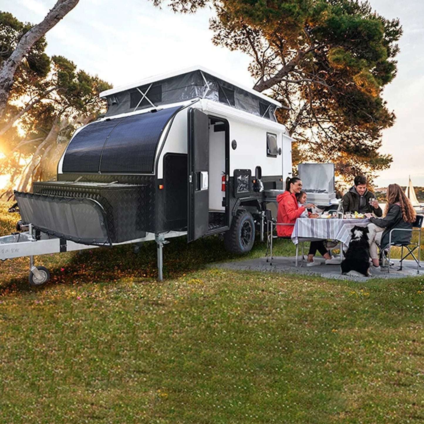 NUOVO! Pannello Solare Flessibile 240W / 480W con Rivestimento ETFE – Celle Monocristalline, Caricabatterie 12V per Auto, Camper, Barca, Campeggio e Sistemi Off-Grid.
