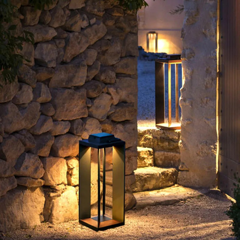 Lampada Solare Mobile da Prato Impermeabile