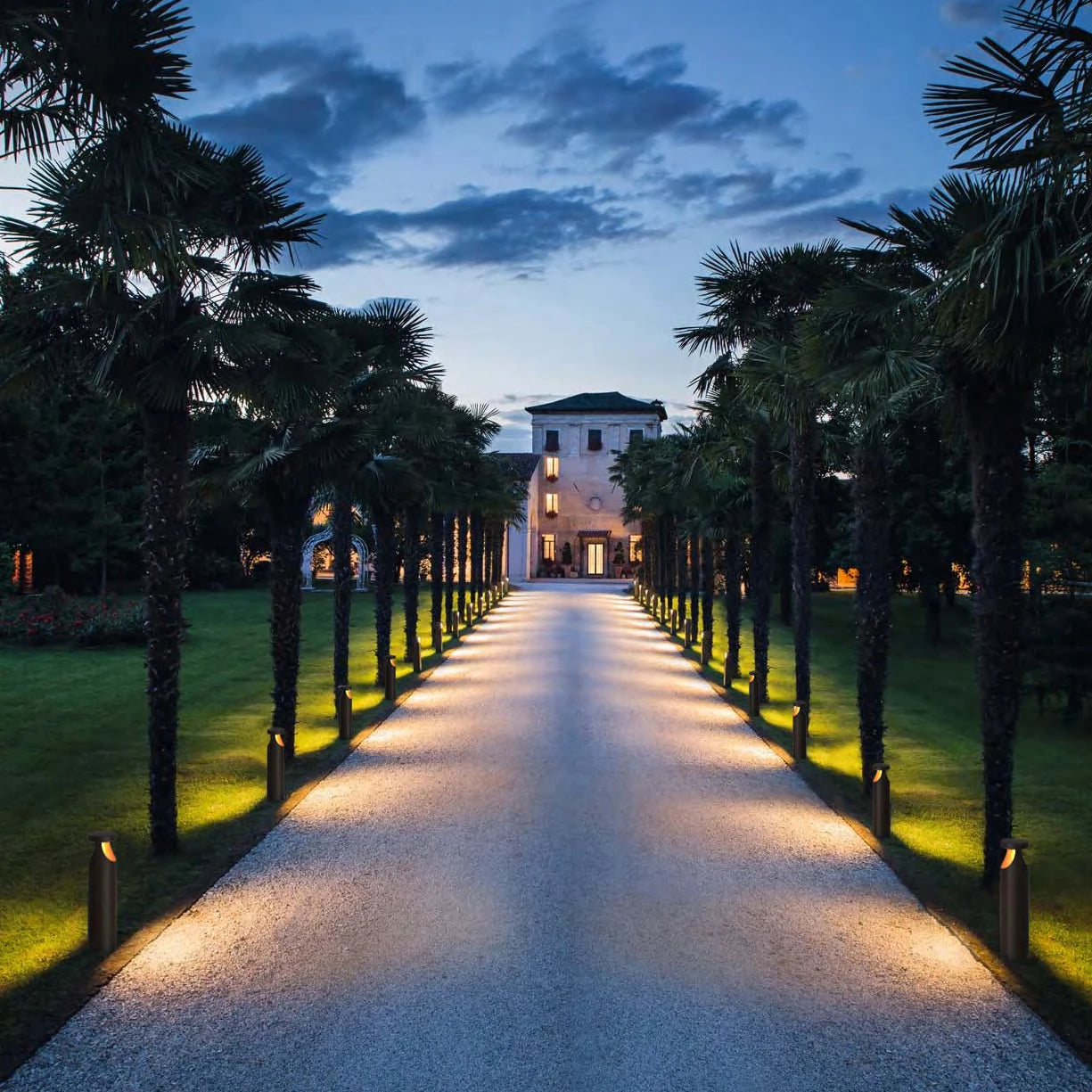 Faretto LED Solare da Giardino 12V Alluminio