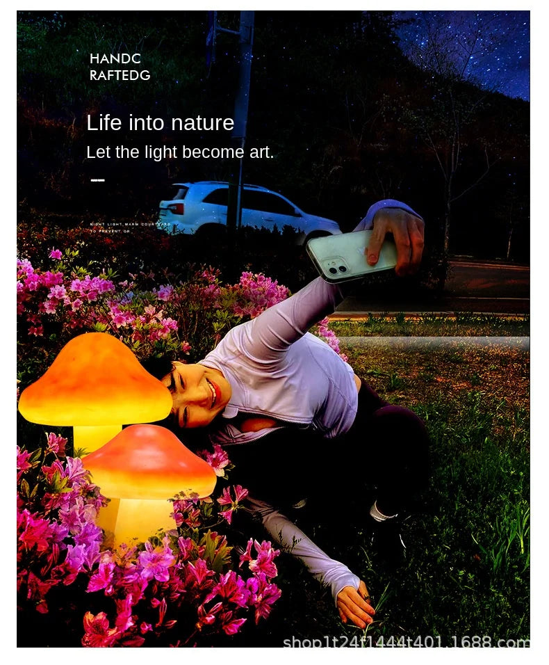 Lampada Fungo Solare in Resina Decorativa