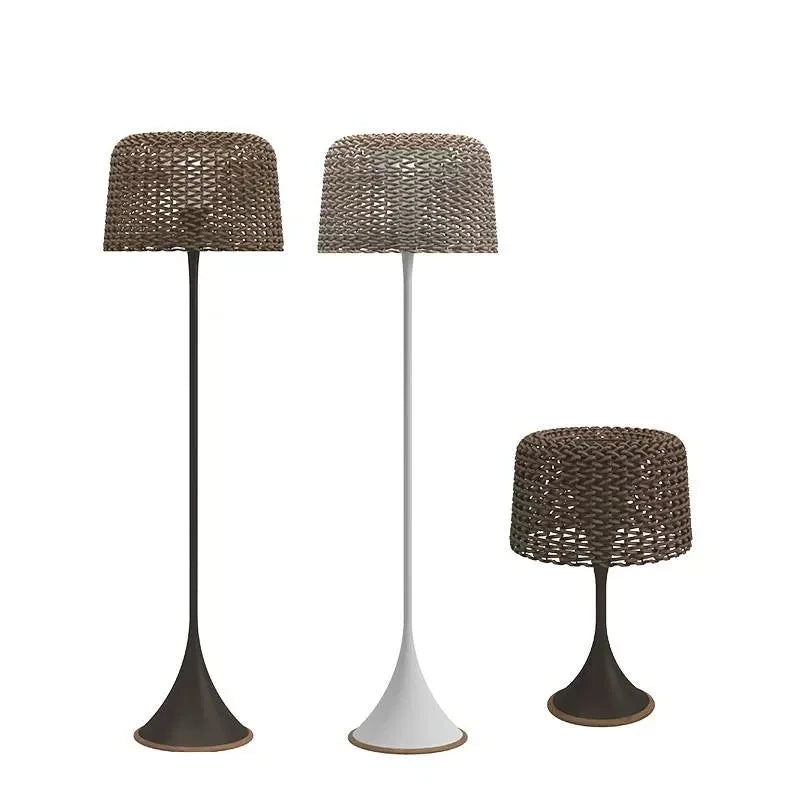 Lampada Solare in Rattan Intrecciato